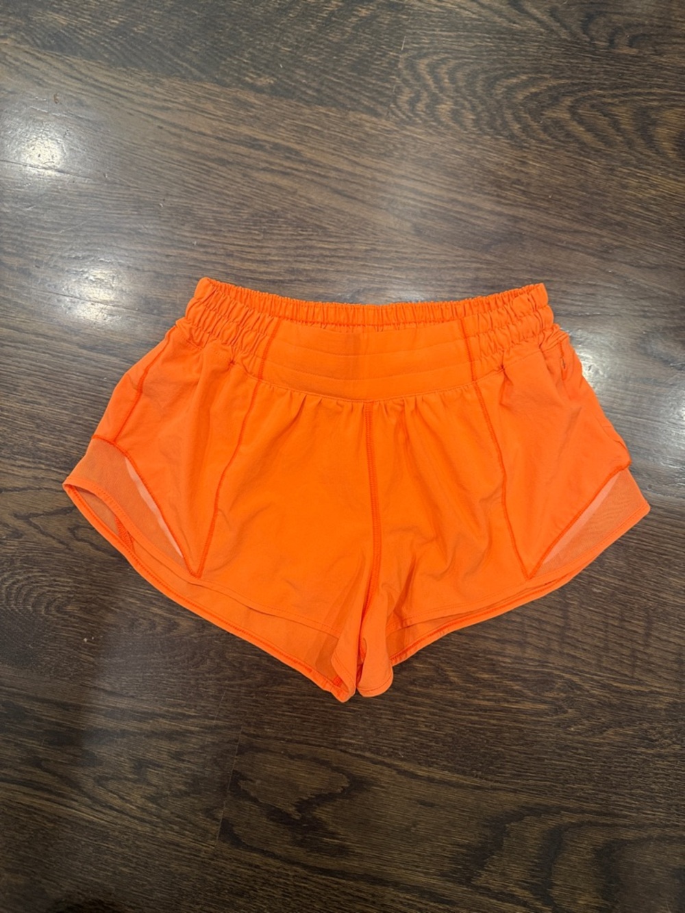 Lululemon hotty hot Women's High-Waist Orange Active Shorts